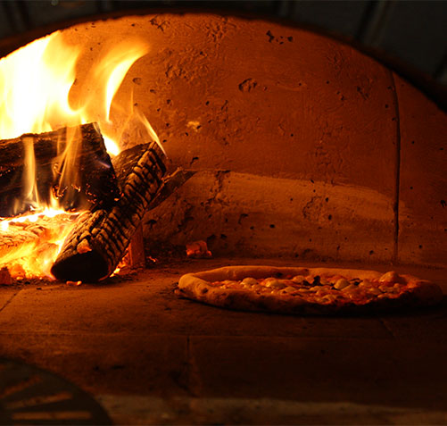 Throw a Memorable Party with a Wood-fired Mobile Pizza Catering in Sydney